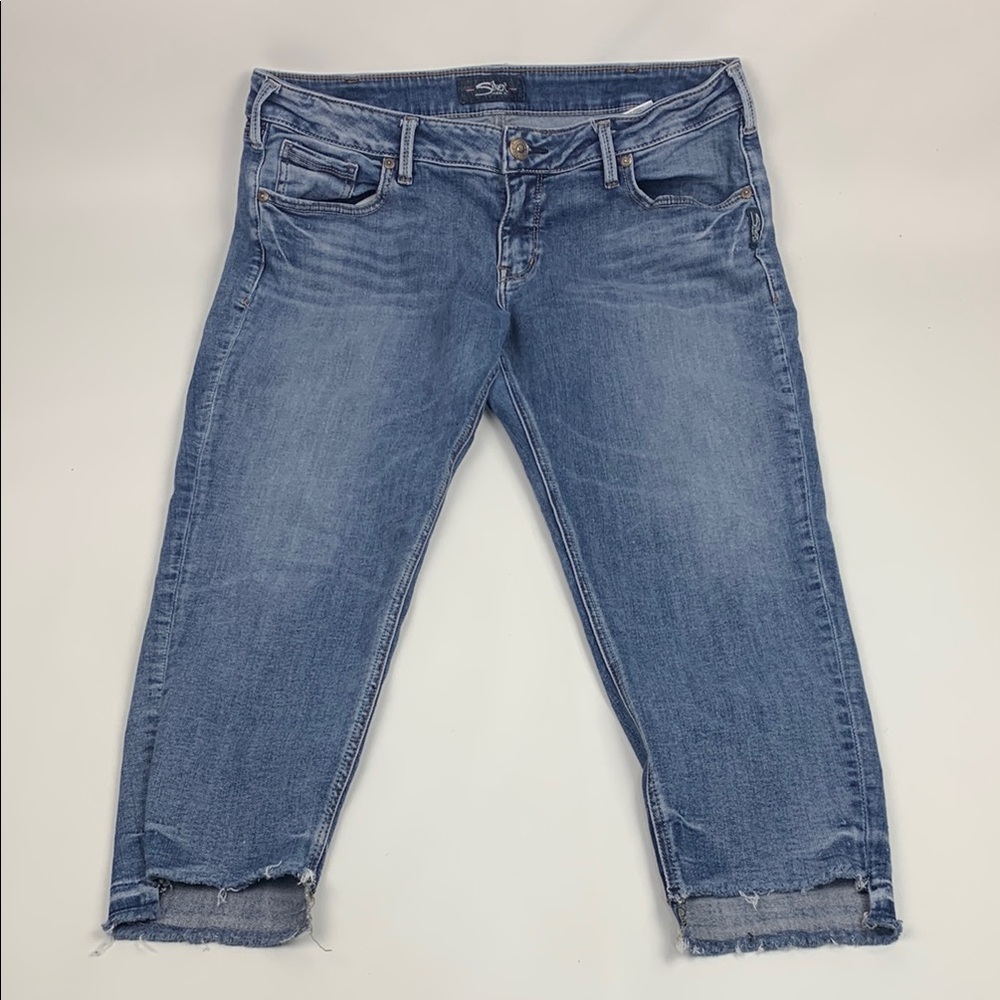 Silver Jeans Kenni Crop Denim Jeans Distressed raw hem Size 32 Stretch Ankle